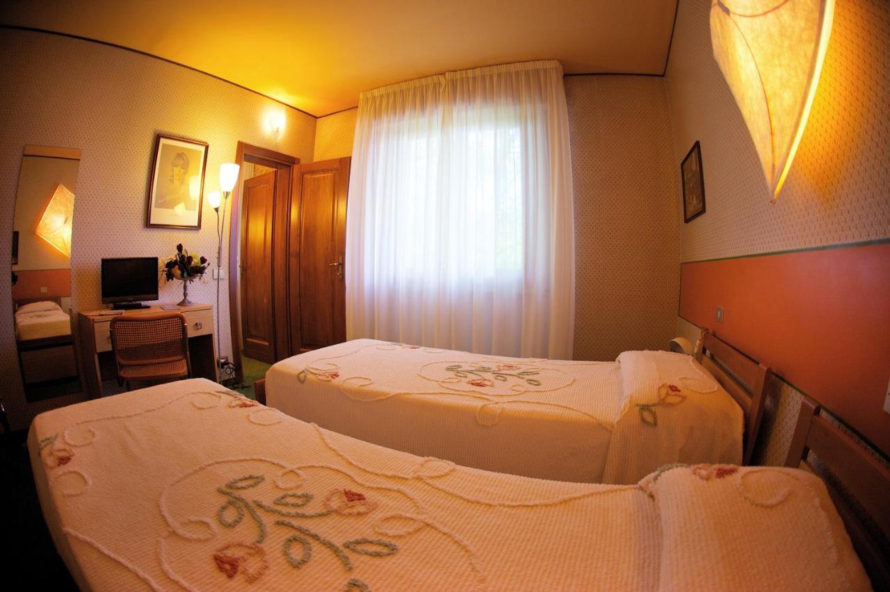 Hotel La Pergola Barga Kültér fotó